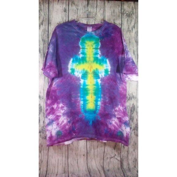 Handmade Tie Dye Short Sleeve Tee XL Purple Cross Blue Yellow NEW - Picture 1 of 2